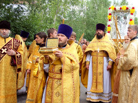 Крестный ход в праздник святых апостолов Петра и Павла