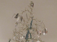 Кром Катерина, 6 лет, Дерево «Рождественская фантазия», бисероплетение, высота 25 см
