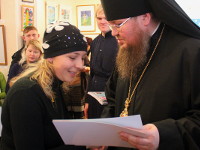 Преосвященнейший Владимир принял участие в награждении победителей конкурса «Рождественские фантазии»
