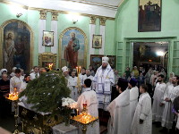 В Петро-Павловском соборе отслужена Божественная Литургия в субботу по Рождестве Христовом