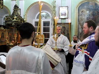 Епископ Владимир совершил чтение Царских часов в Петро-Павловском соборе в предпразднество  Богоявления