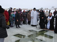  Епископ Владимир совершил Великое освящение воды в сельских приходах