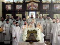 Первая литургия в новом крестильном храме в честь священномученика Мефодия Петропавловского
