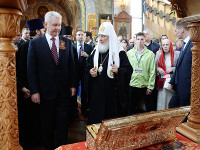 На Поклонной горе в Москве состоялась ежегодная духовно-патриотическая акция «Георгиевский парад — дети победителей»