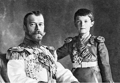 Цесаревич Алексей с отцом Николаем II