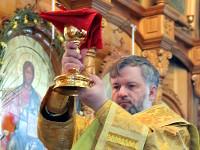 Божественная Литургия в кафедральном соборе Вознесения Господня города Петропавловска