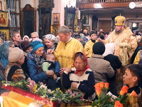 В праздник святителя и чудотворца Николая правящий архиерей епископ Владимир возглавил богослужения в храме Всех Святых города Петропавловска