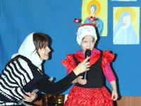 Дети показывали рождественский спектакль, пели песни, колядки и прочитали стихи