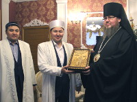 Главный имам Северо-Казахстанской области и католический священник Поздравили православных с праздником Рождества Христова