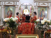 Пасхальная Служба в соборе свв. апп. Петра и Павла