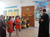 Посещение правящим архиереем Айыртауской школы-интерната для детей-сирот и детей, оставшихся без попечения родителей