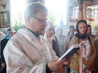 Преосвященнейший Владыка Владимир возглавил праздничное Всенощное бдение в канун праздника Святой Троицы
