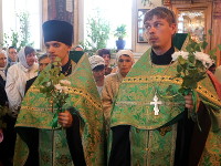 Преосвященнейший Владыка Владимир возглавил праздничное Всенощное бдение в канун праздника Святой Троицы