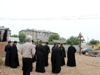 Преосвященные архипастыри посетили строящийся Севастиано-Магдалининский храм в микрорайоне «Береке» города Петропавловска