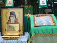 Преосвященнейший Владыка Владимир совершил Божественную Литургию в центральном храме Сергеевского благочиния