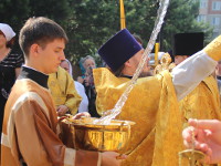 Преосвященнейший Владыка Владимир возглавил особый молебен с крестным ходом святому равноапостольному Владимиру Крестителю Руси