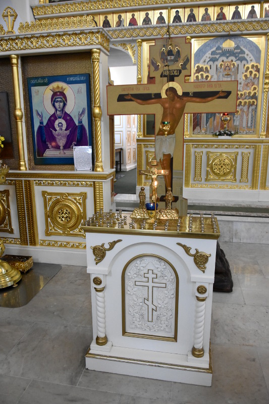 В ходе посещения монастырей Тобольской митрополии Преосвященный епископ Владимир принял участие в акции «Свеча Памяти»