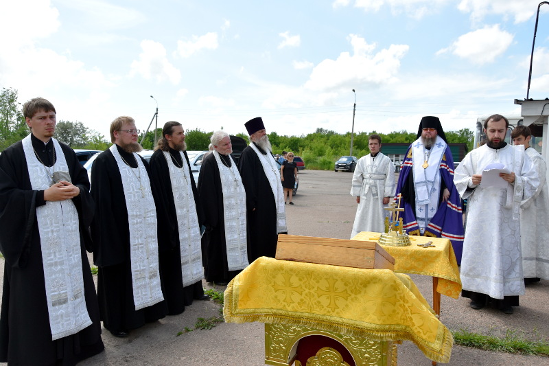 Освящение поклонного креста и места для погребения духовенства епархии состоялось в Петропавловске