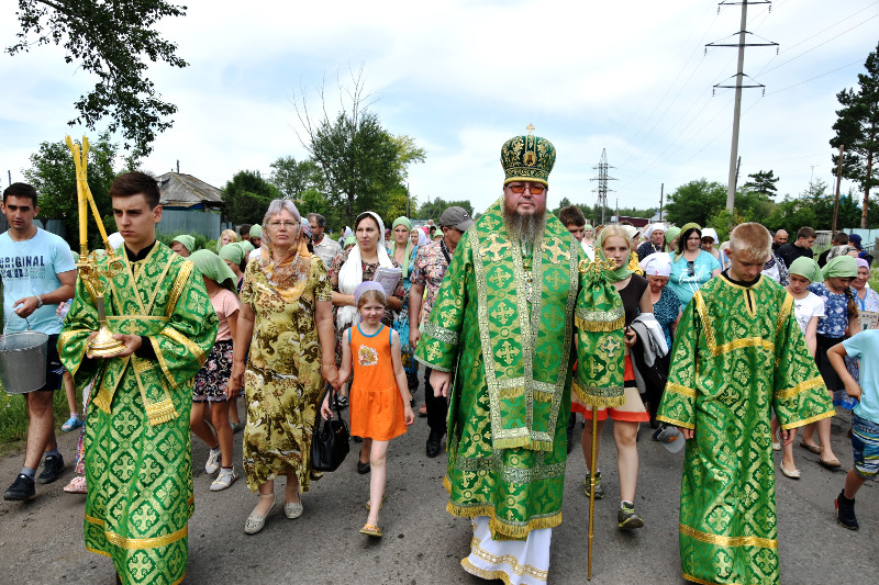 Правящий архиерей возглавил Божественную Литургию в престольный праздник города Сергеевка