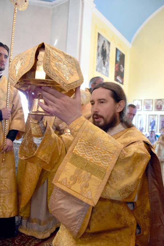 Богослужение в праздник святого Равноапостольного Великого князя Владимира, день тезоименитства правящего Архиерея