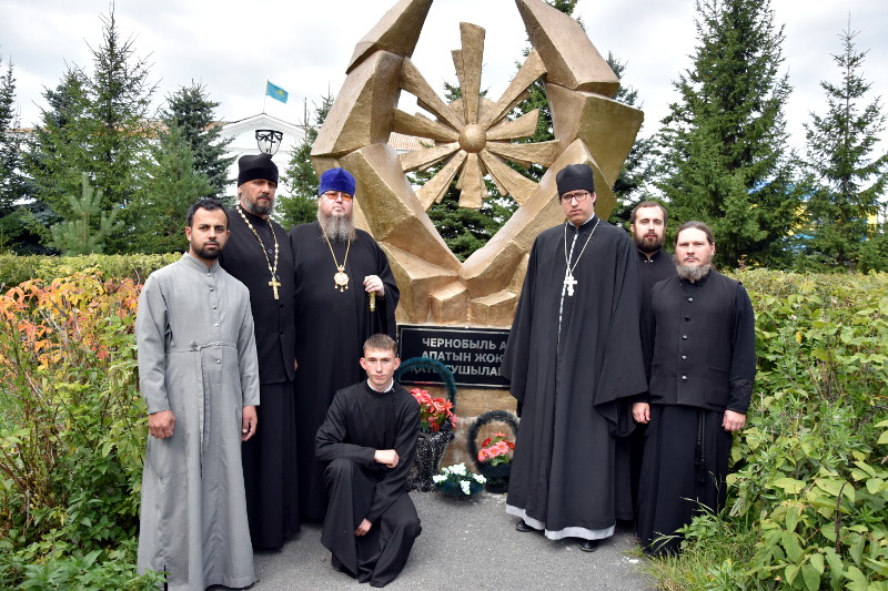 Преосвященный епископ Владимир осмотрел достопримечательности Саумалколя