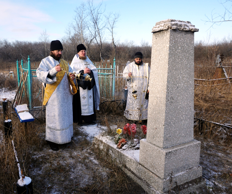 В Петропавловске перезахоронили генерала Максима Сергеевича Шмырова