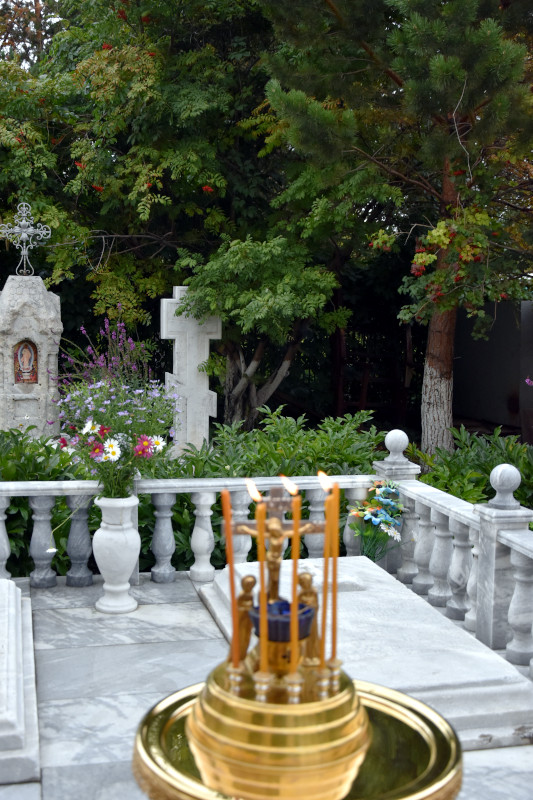 В храме в честь Всех Святых Петропавловска почтили память старейшего в епархии благоукрасителя храма