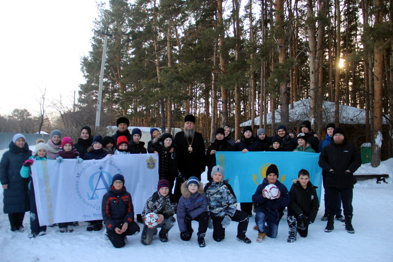 «Зимняя сказка» для учащихся школы в честь прп. Сергия Радонежского