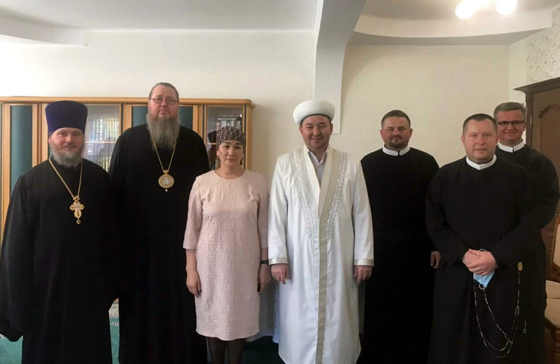 Правящий архиерей поздравил мусульман Северного Казахстана с праздником Ораза айт