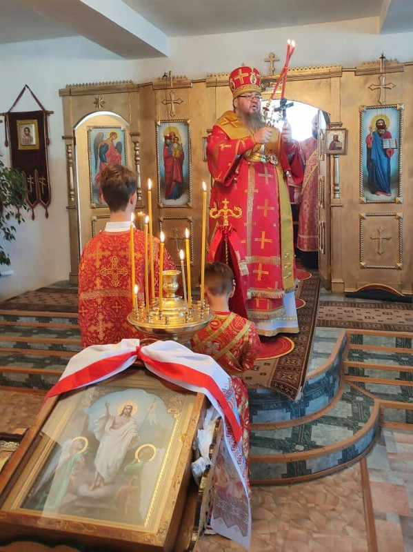 Архиерейская Литургия в праздник святителя Николая