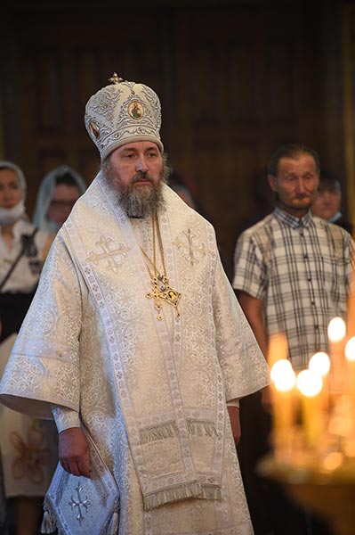  неделю «о слепом» Епископ Петропавловский и Булаевский Владимир сослужил Главе Православной Церкви Казахстана в Никольском кафедральном соборе города Чимкента