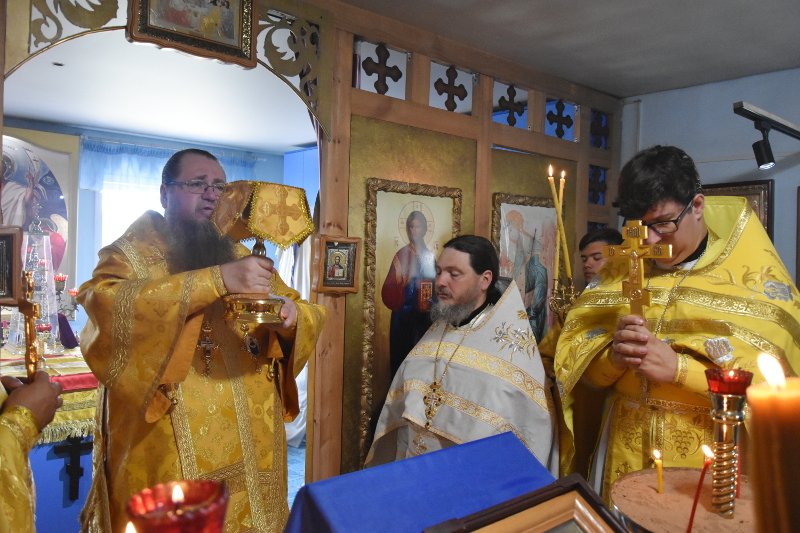 Божественная Литургия в день памяти святителя Гурия Казанского