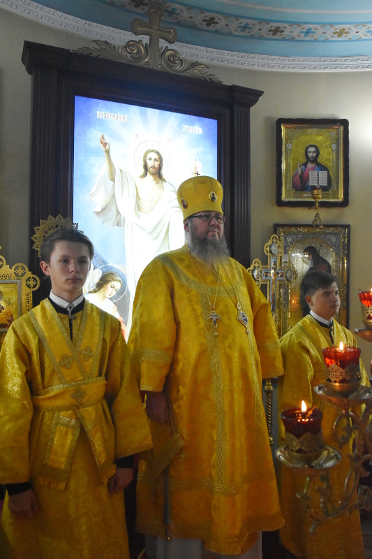 Архиерейская Литургия в день Собора Всех Святых в земле Русской просиявших 