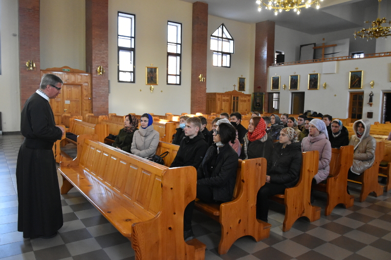 День духовного согласия в Средней Школе в честь прп. Сергия Радонежского