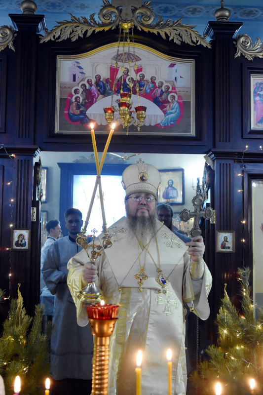 Божественная Литургия в праздник святителя Василия Великого