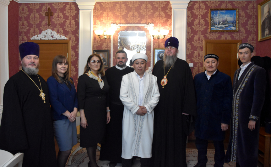 16 мая в епархиальном управлении Петропавловской и Булаевской епархии состоялась встреча лидеров традиционных религиозных конфессий области