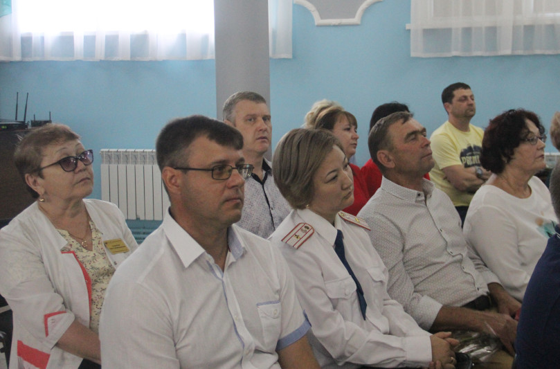 Торжественное вручение аттестатов состоялось в школе в честь прп. Сергия Радонежского