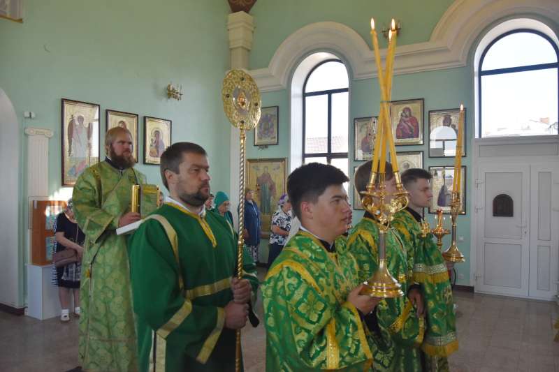 Архиерейская Литургия в день Отдания Праздника Пятидесятницы