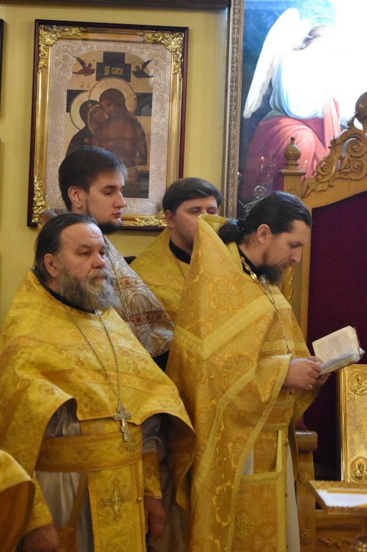 Традиционная соборная Божественная Литургия духовенства и мирян епархии состоялась во граде Петропавловске