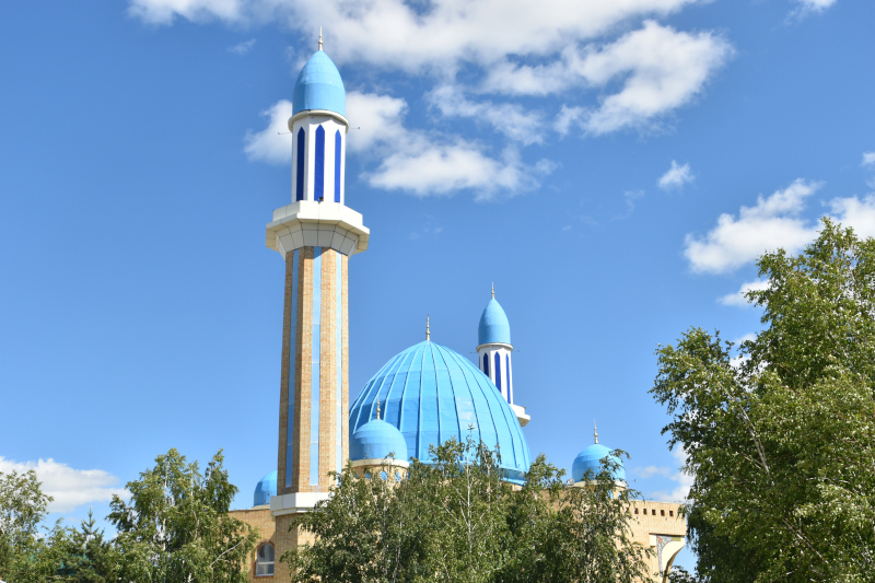 Управляющий епархией поздравил мусульман Северного Казахстана с праздником Курбан Айт