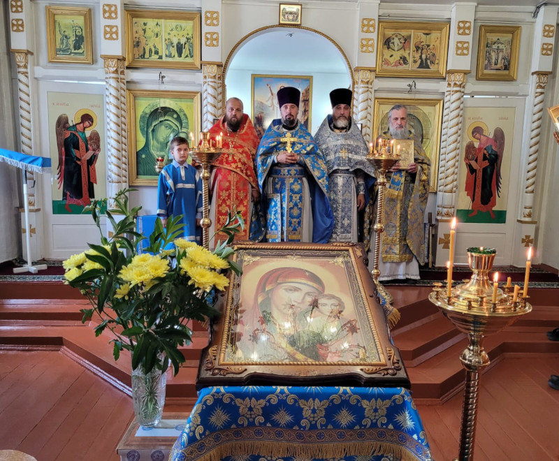 Праздничное богослужение по случаю 444-летия явления Казанской иконы Божией Матери