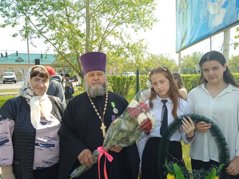 Возложение цветов в с.Карагога Возложение цветов в с.Карагога