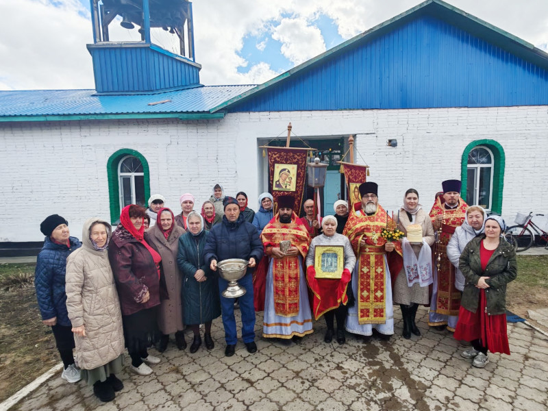 Божественная Литургия в среду светлой седьмицы в с. Явленка