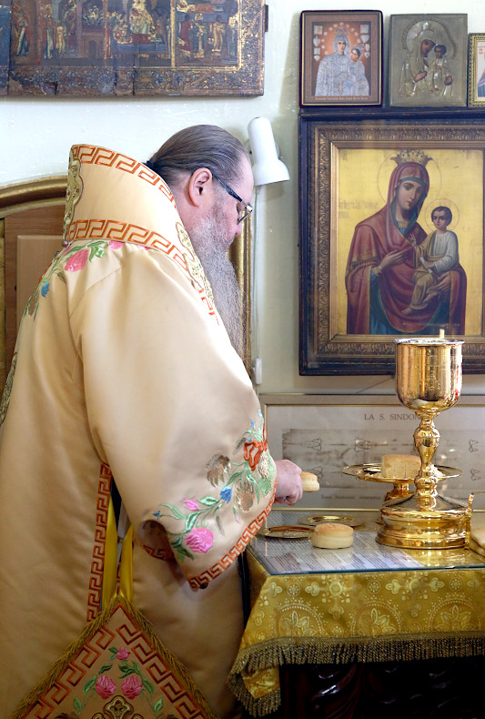 Архиерейская Литургия в храме Всех Святых