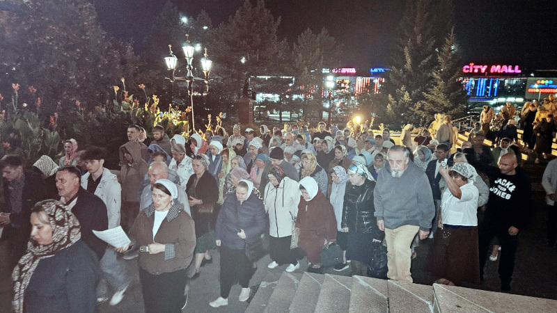 Чин Погребения Плащаницы Божией Матери в Вознесенском кафедральном соборе