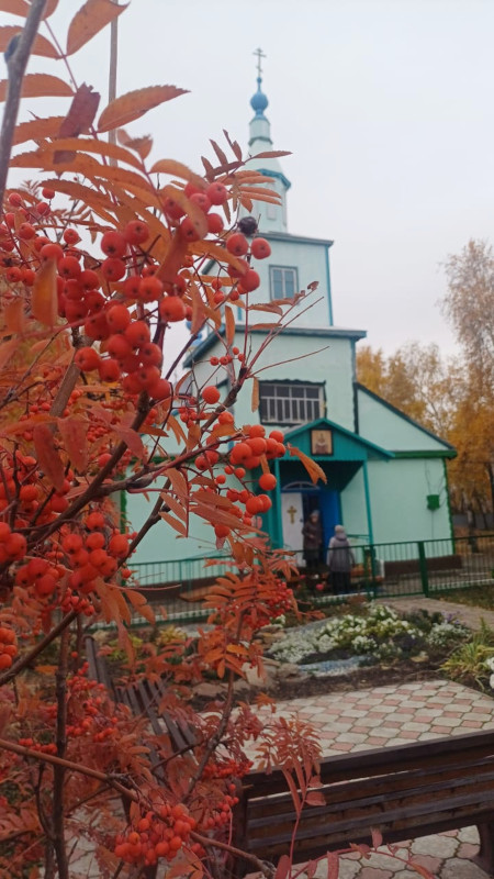 Покров Пресвятой Богородицы — один из великих и особо почитаемых праздников Русской Православной Церкви