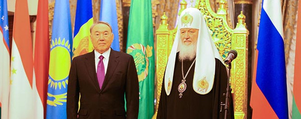 Патриарх Кирилл наградил Н. А. Назарбаева орденом преп. Сергия Радонежского I степени 